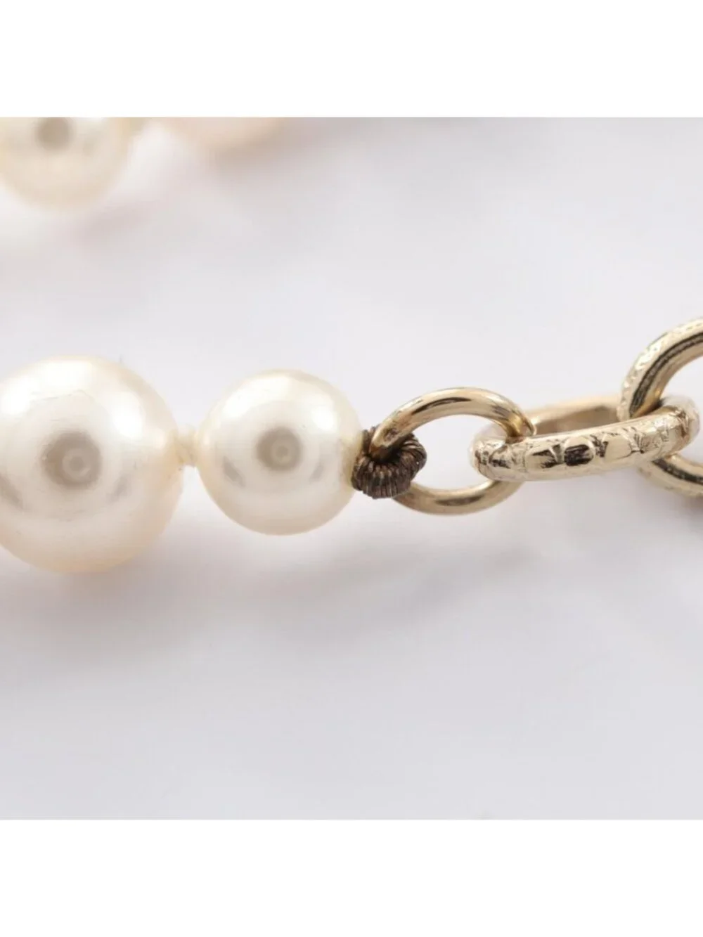 Chanel Necklace CC Logo White Pearl